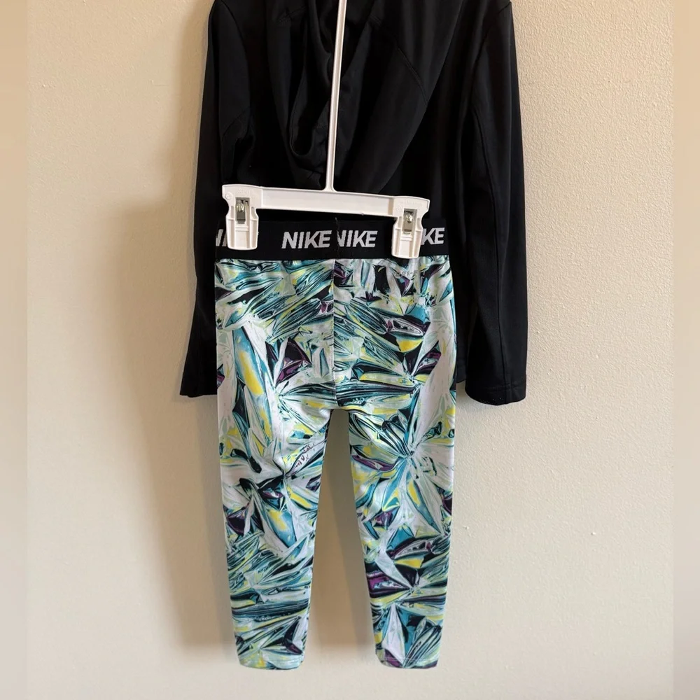 Nike Girls Hoodie with Vibrant Patterned Leggings Set - Picture 3 of 4